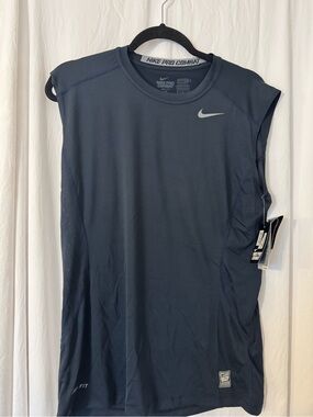 NWT Nike Pro Combat Men's Sleeveless Performance Shirt Navy blue Size Medium